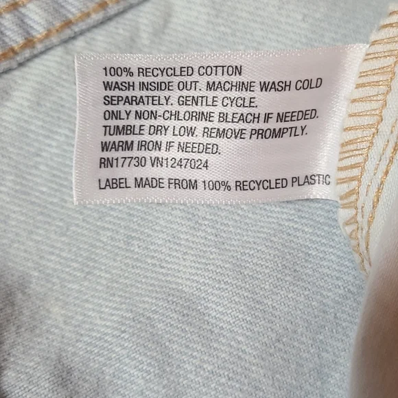 Wild Fable Womens Juniors Light Blue Distressed Jeans NWT Size 17/30 - Picture 4 of 9